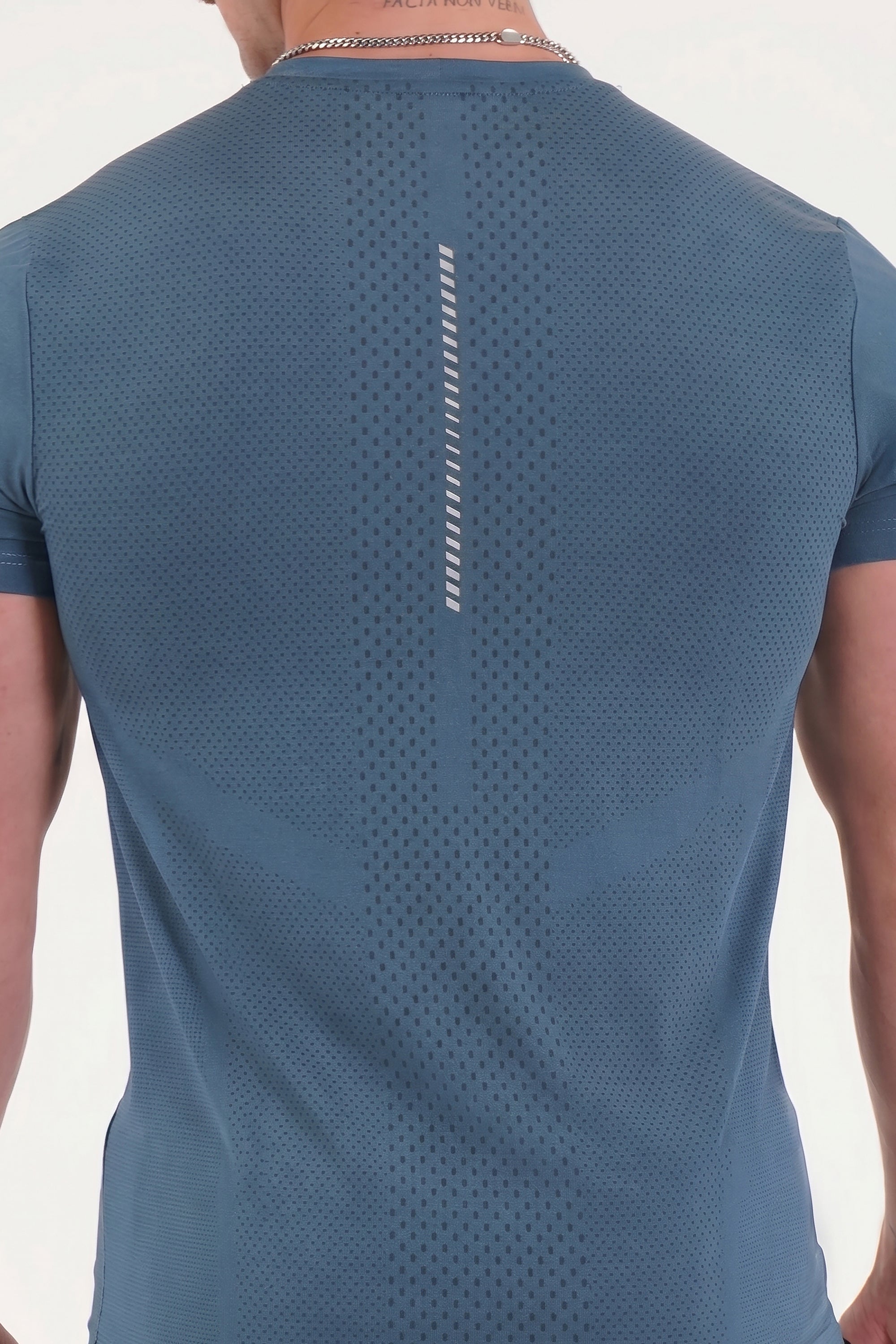 UC025 Summit Performance Tee - Blue