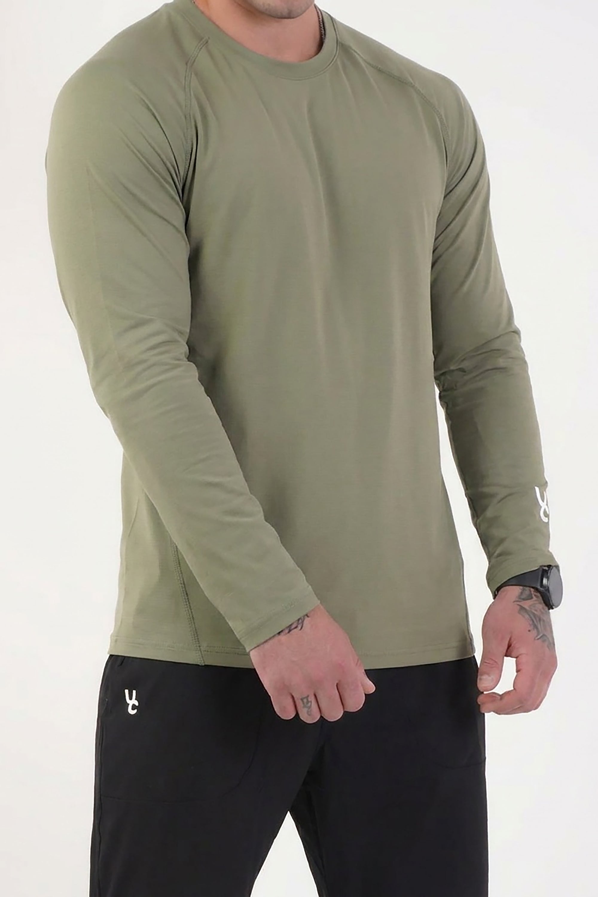UC032 Summit Longsleeve - Moss Green
