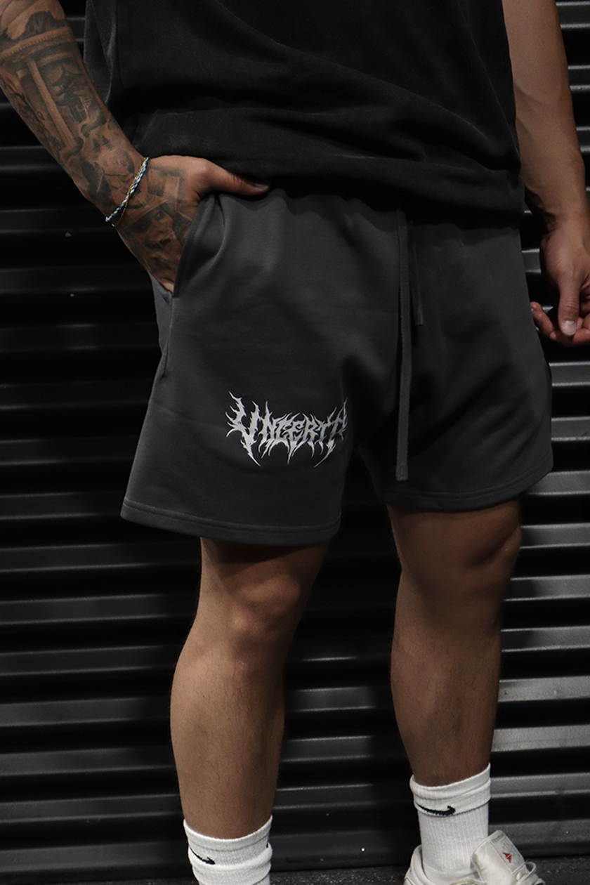 UC024 Conquer Shorts - Carbon Grey