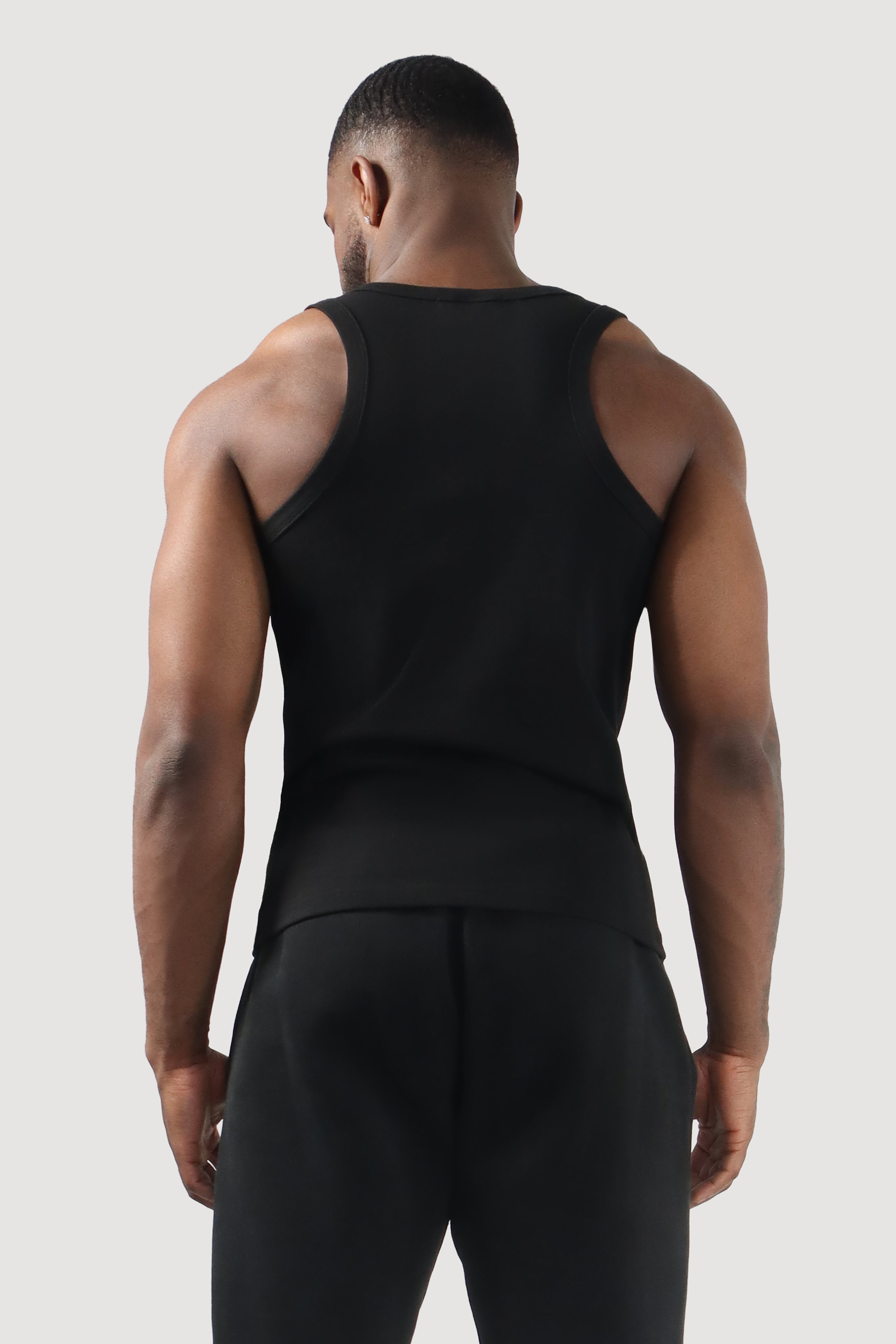 UC054 Forge Tank - Black