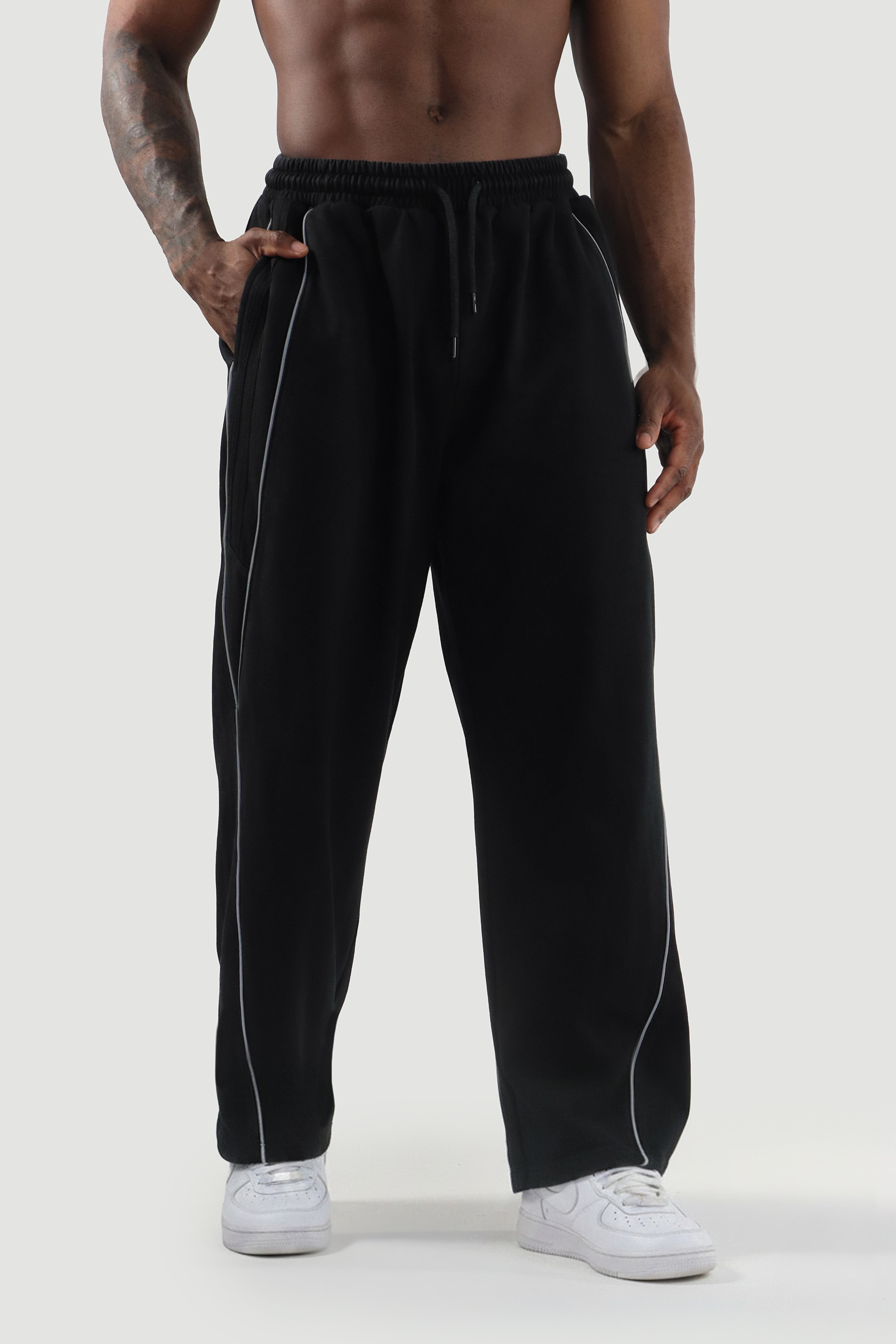 UC044 Foundation Track Joggers - Black