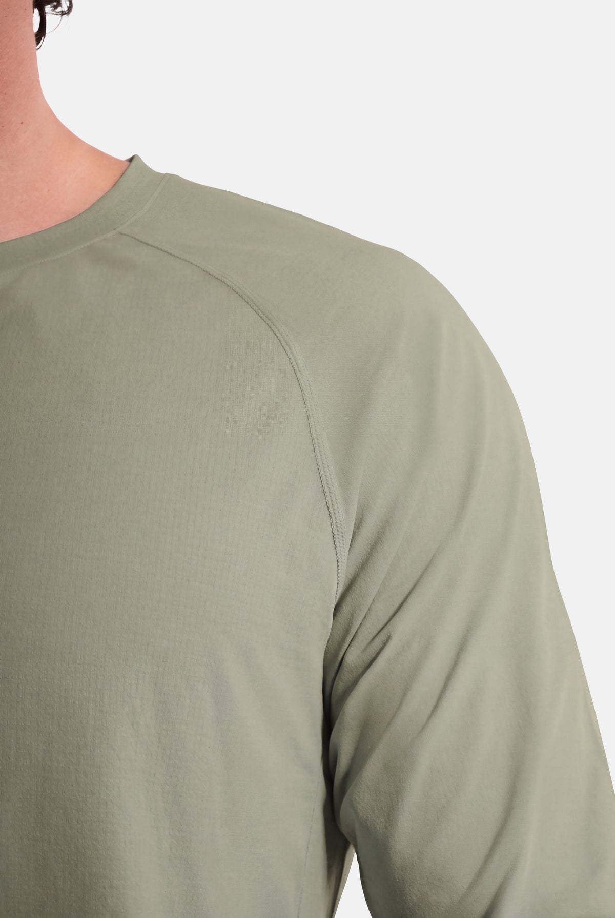 UC032 Summit Long Sleeve - Moss Green