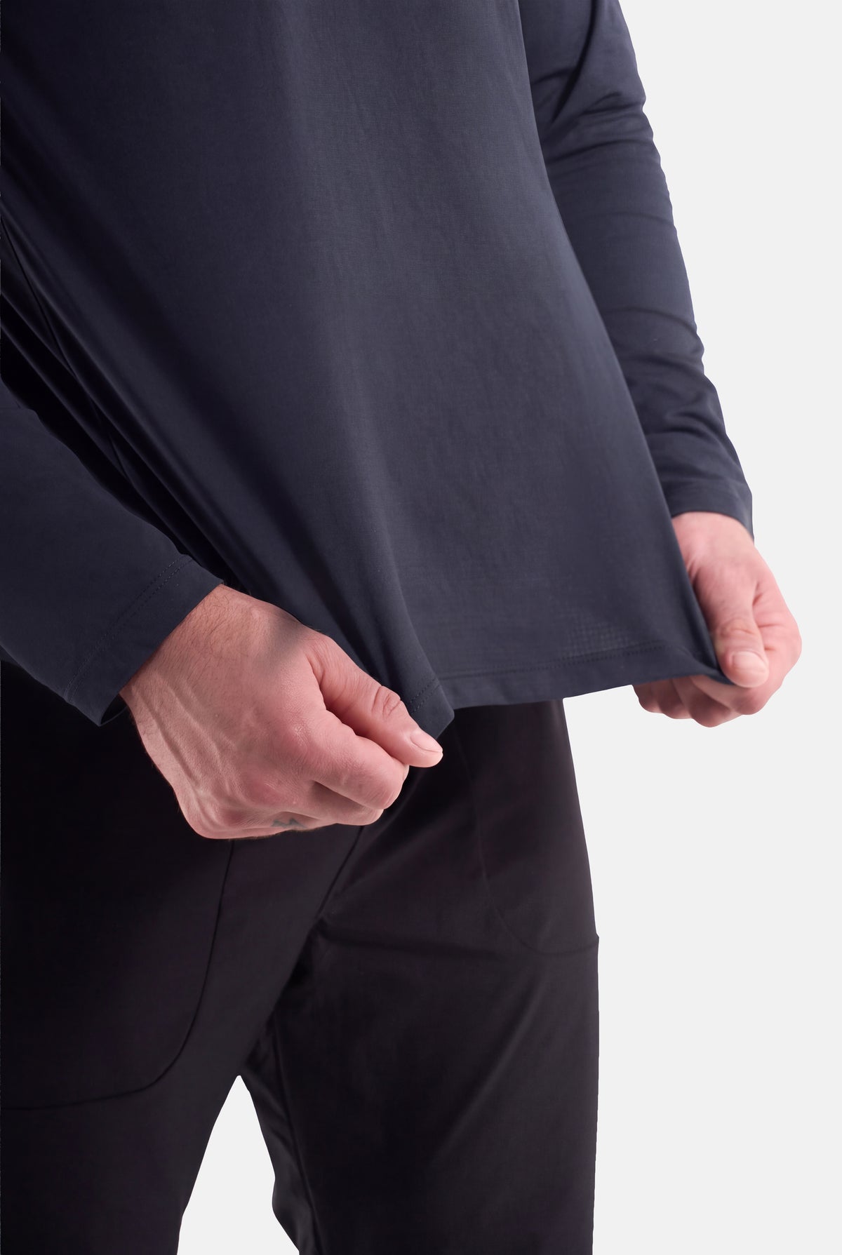 UC032 Summit Long Sleeve - Navy