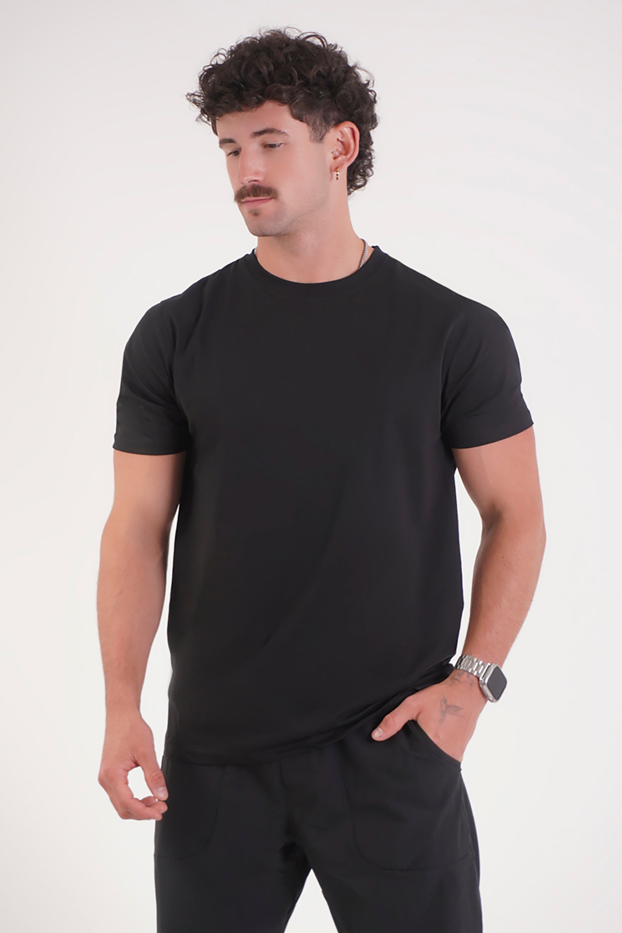 UC025 Summit Everyday Tee - Black