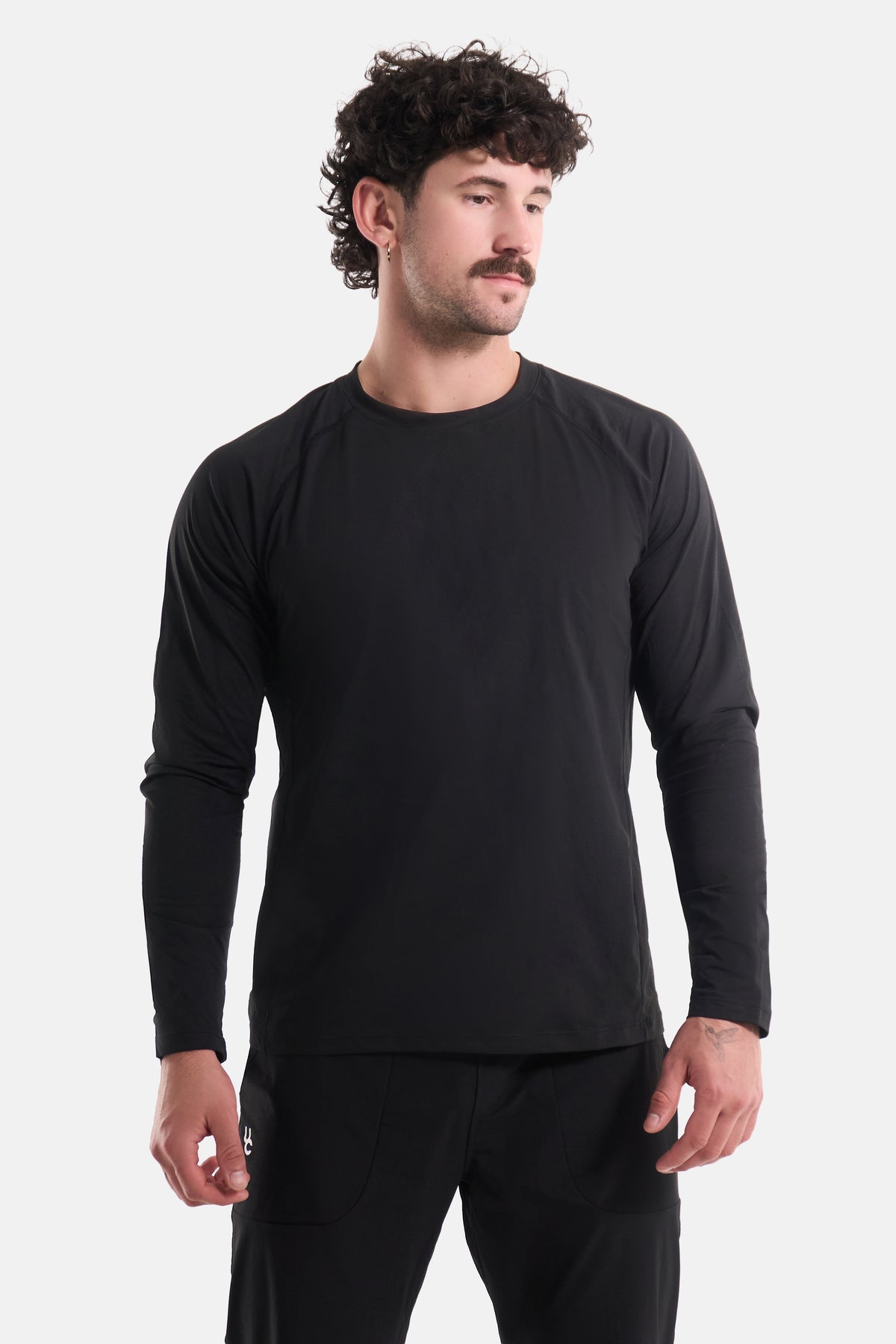 UC032 Summit Long Sleeve - Black