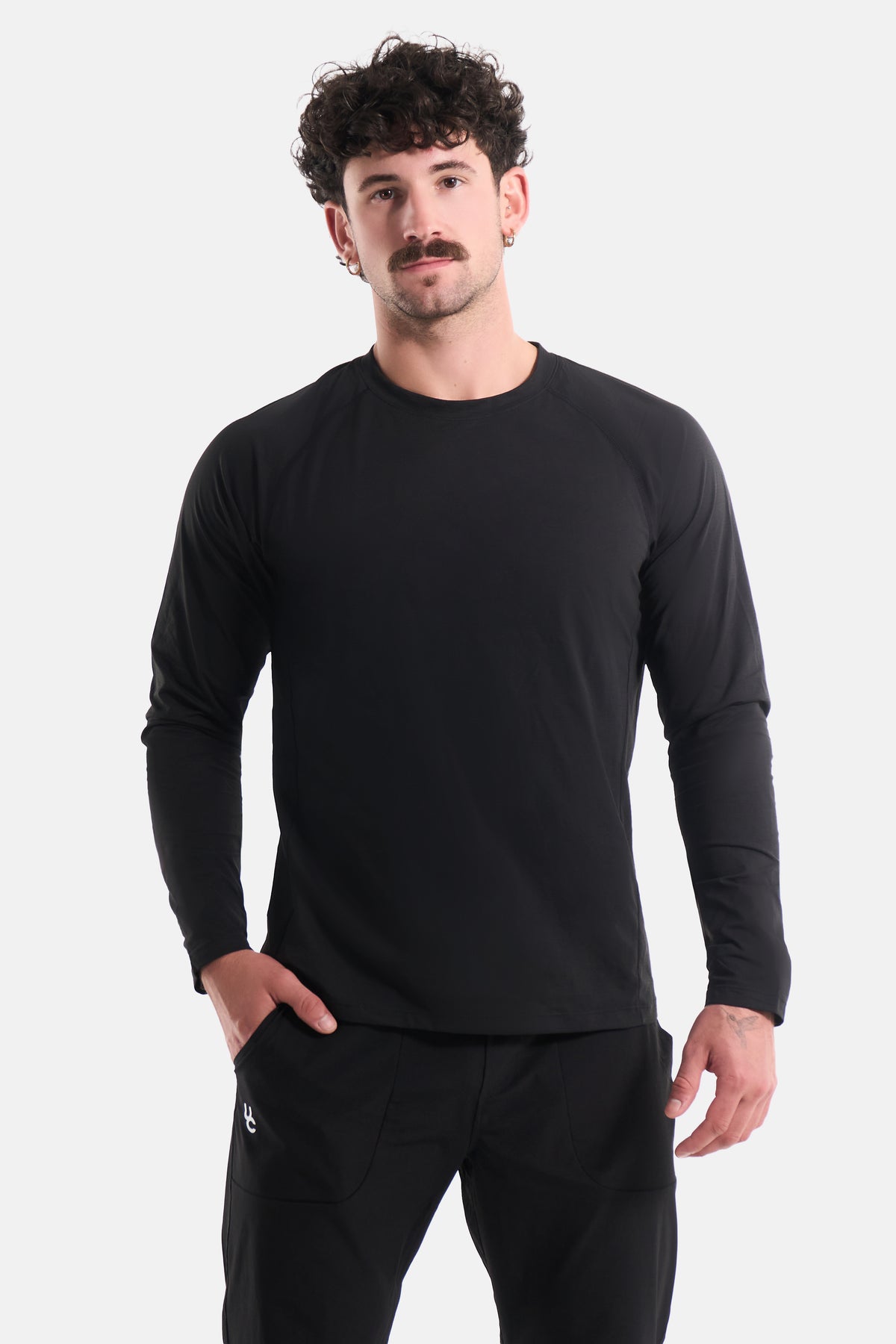 UC032 Summit Long Sleeve - Black